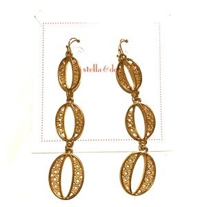 Stella & Dot Earrings Gold